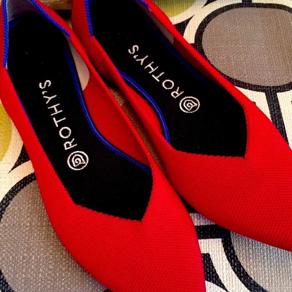Rothy’s Red Pointed Toe Flat✨
